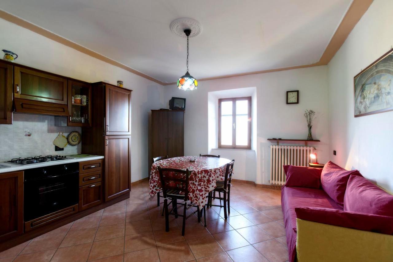 I Castagnini Apartment Montecatini Val di Cecina Bagian luar foto