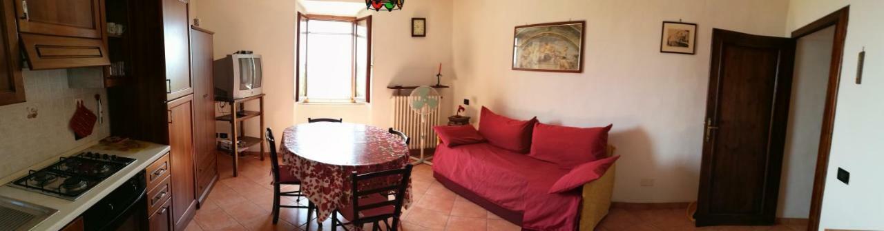 I Castagnini Apartment Montecatini Val di Cecina Bagian luar foto