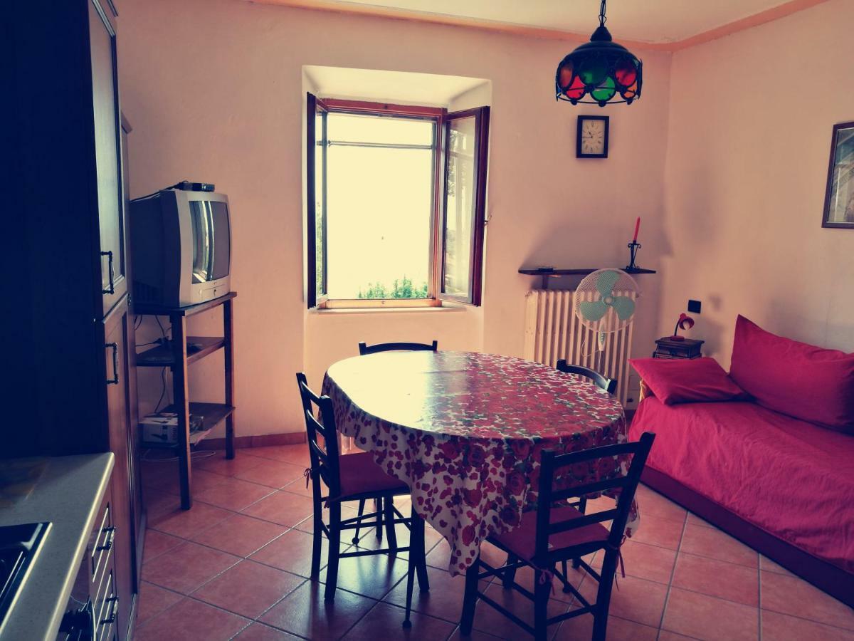 I Castagnini Apartment Montecatini Val di Cecina Bagian luar foto