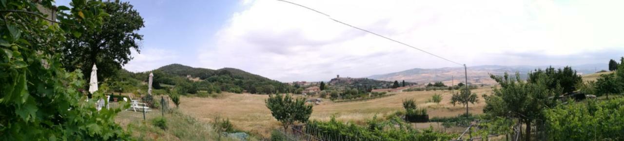 I Castagnini Apartment Montecatini Val di Cecina Bagian luar foto